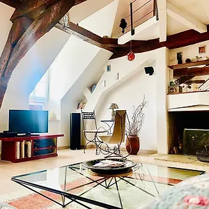 https://lopra-appartement-cosy-centre-historique.inbrittany.com