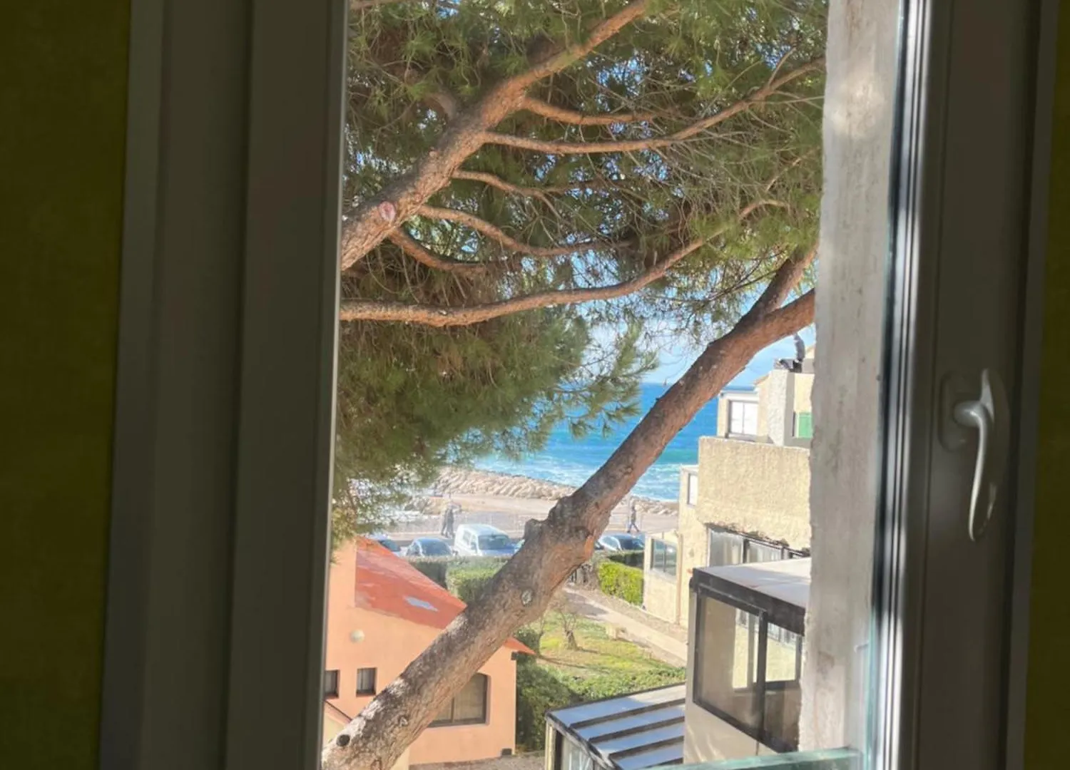 Le Bruit Des Vagues En Dormant Apartment Sausset-les-Pins 0*,